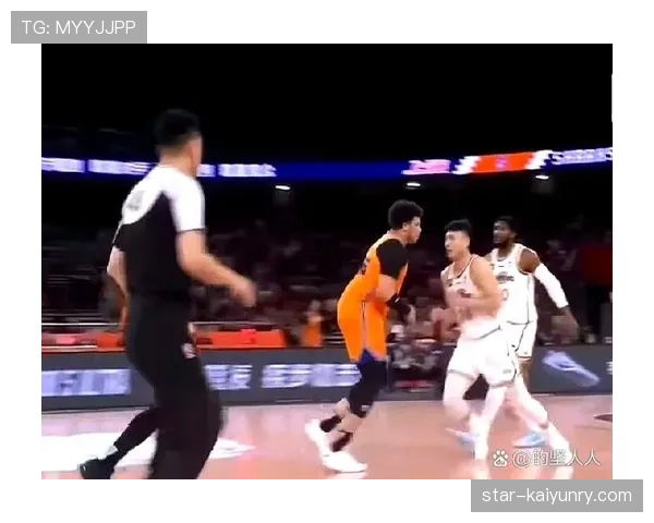抢篮板犯规判定标准解析，教你区分合理对抗与非法动作